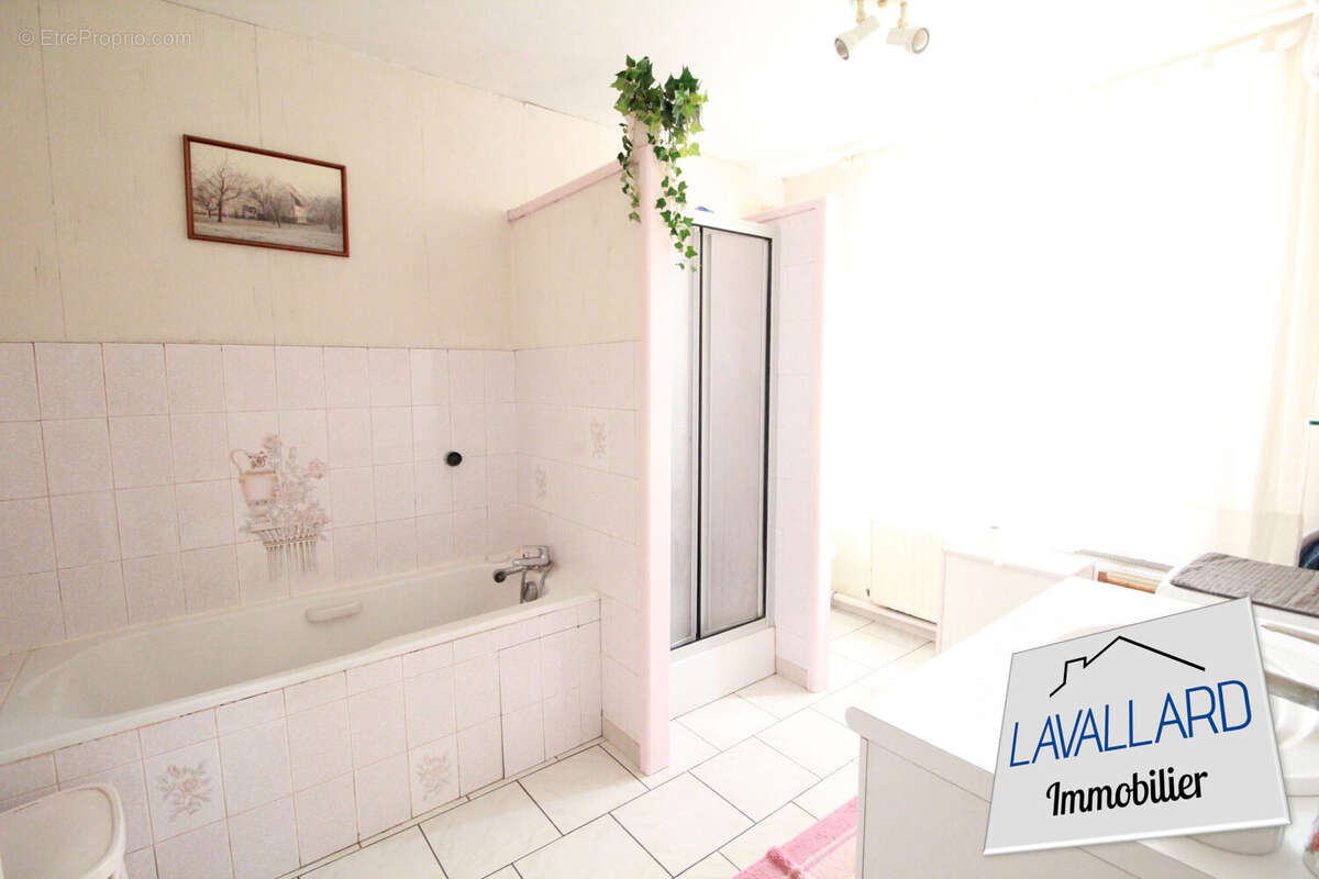 Maison à PAS-EN-ARTOIS