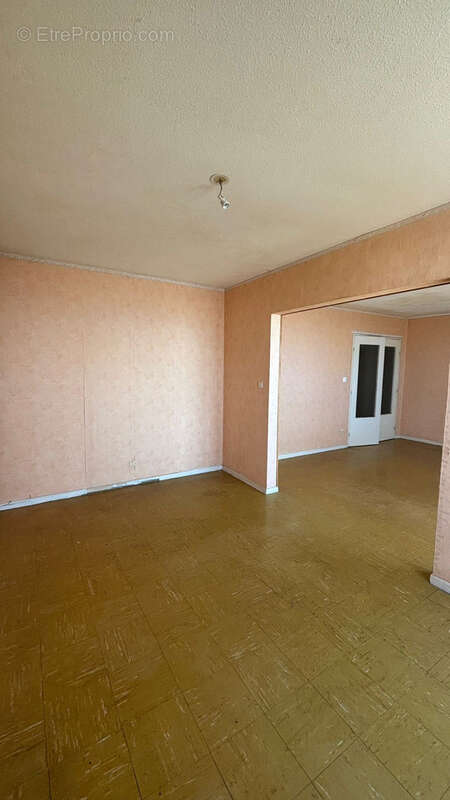 Appartement à PORT-DE-BOUC