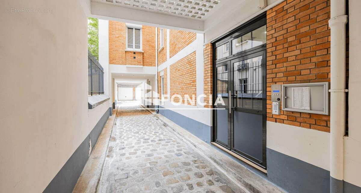 Appartement à PARIS-15E