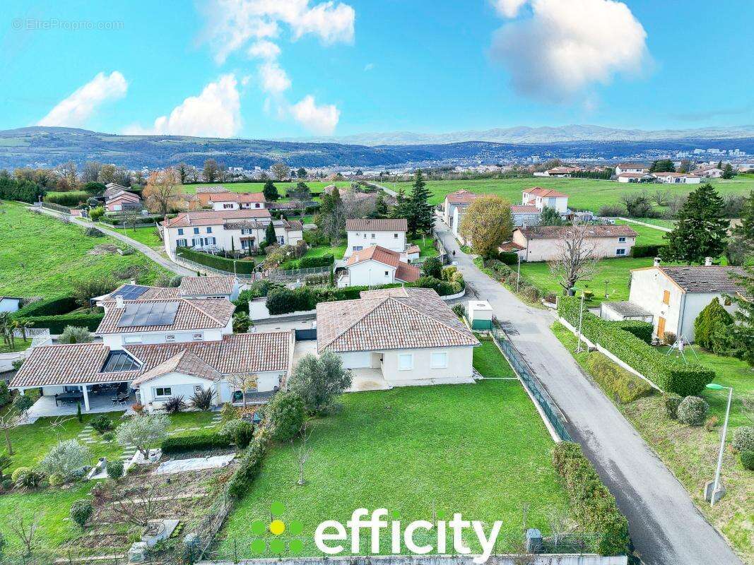 Maison à CHASSE-SUR-RHONE