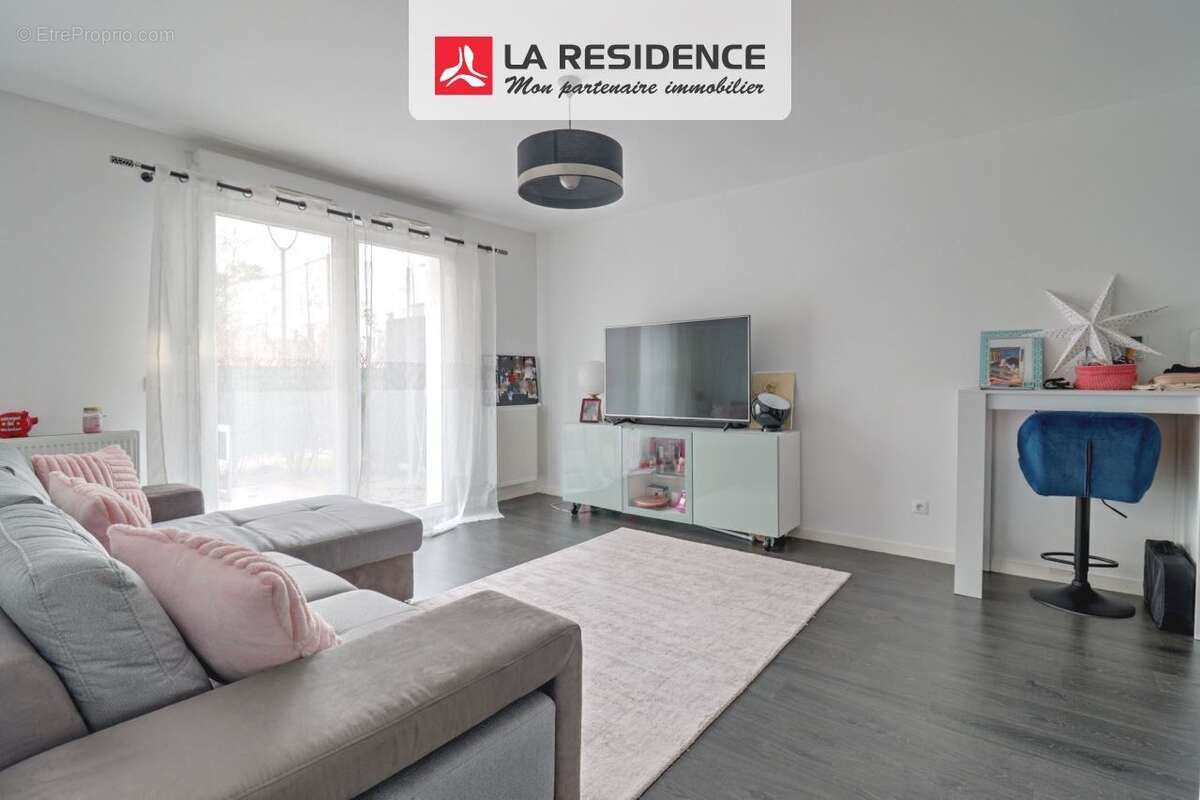 Appartement 62 m² à Poissy  - photo 2