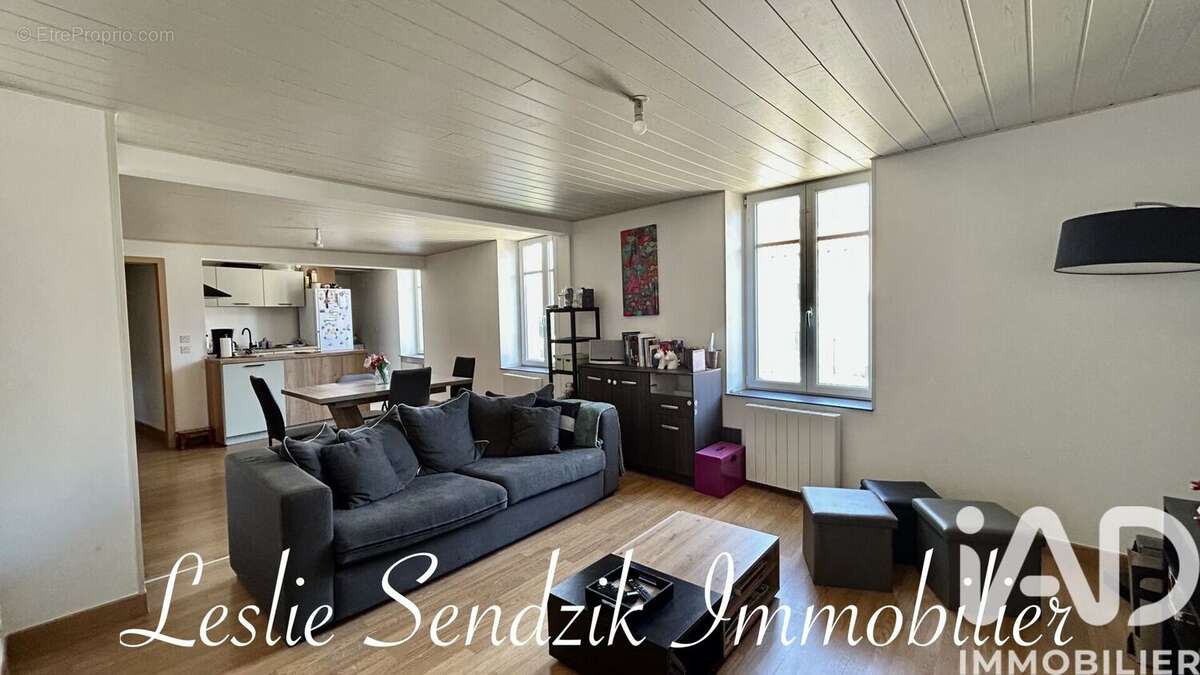 Photo 2 - Appartement à JOUY-AUX-ARCHES