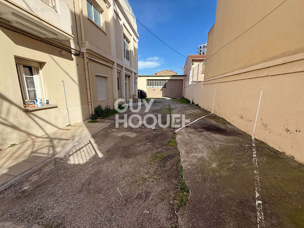 Immeuble de rapport - POUR INVESTISSEUR - A vendre à Perpignan (66000) Quartier Moyen Vernet - photo 2