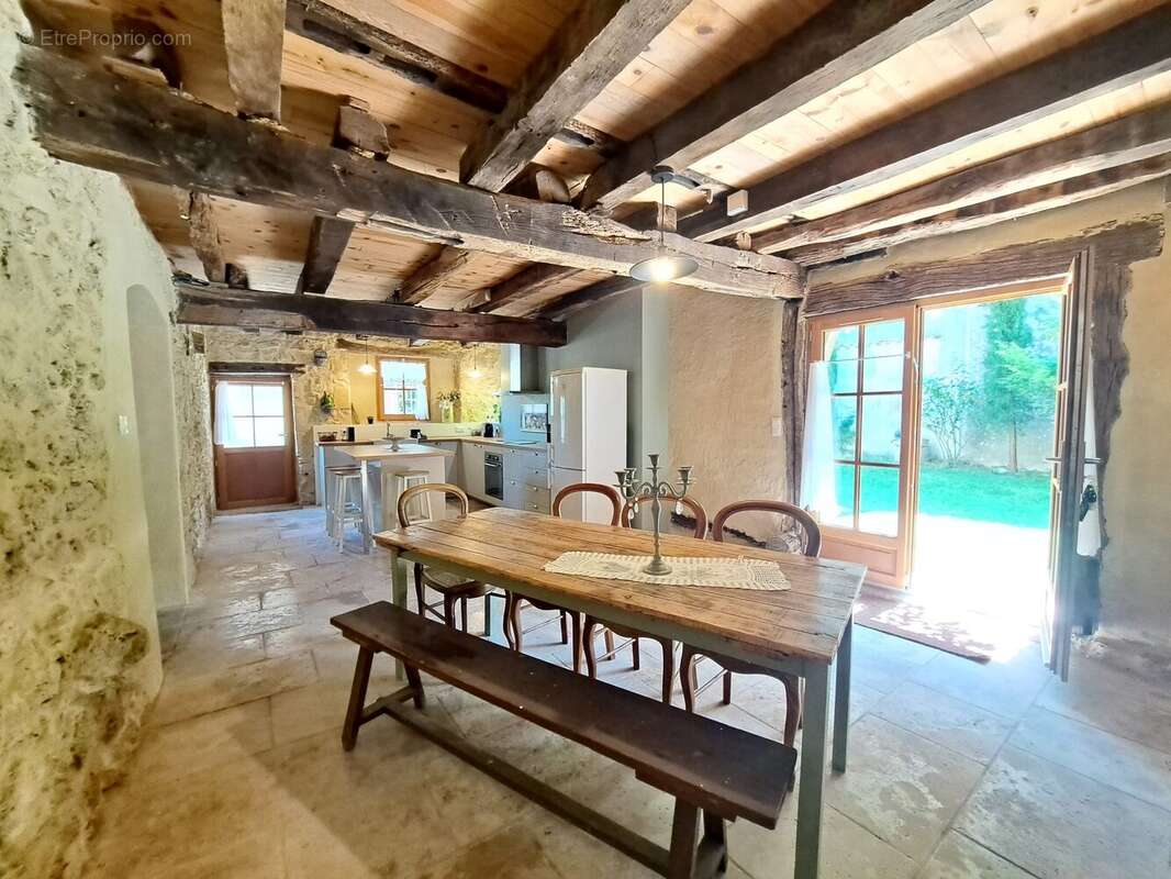 Maison à GONDRIN