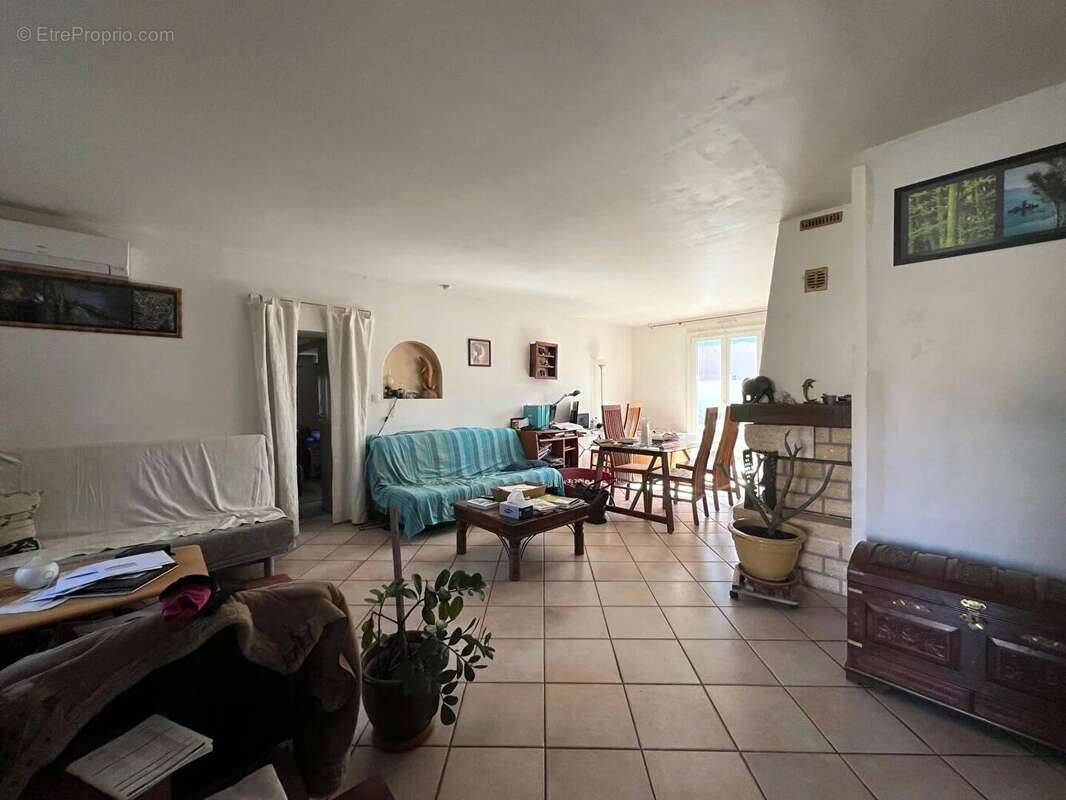 Maison à LA LONDE-LES-MAURES