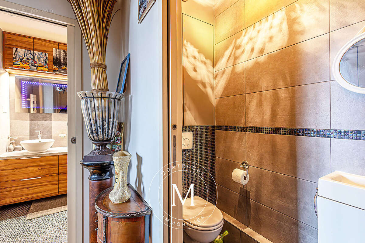 Appartement à LA GARENNE-COLOMBES