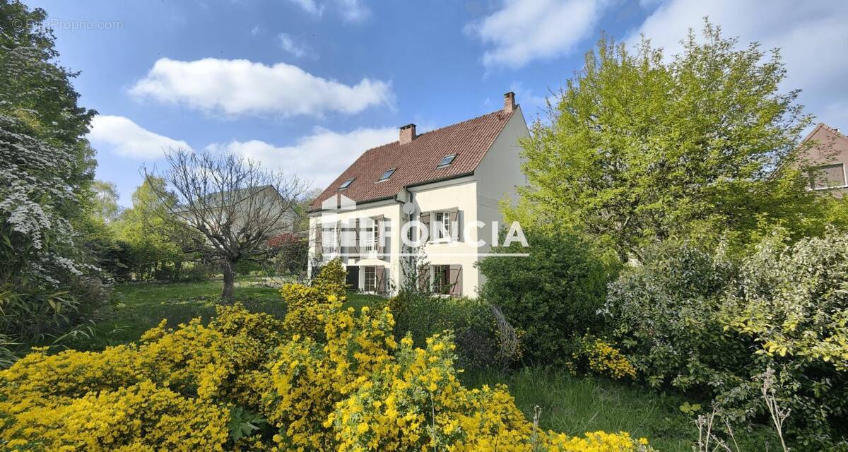 Maison à SAINT-LEU-LA-FORET