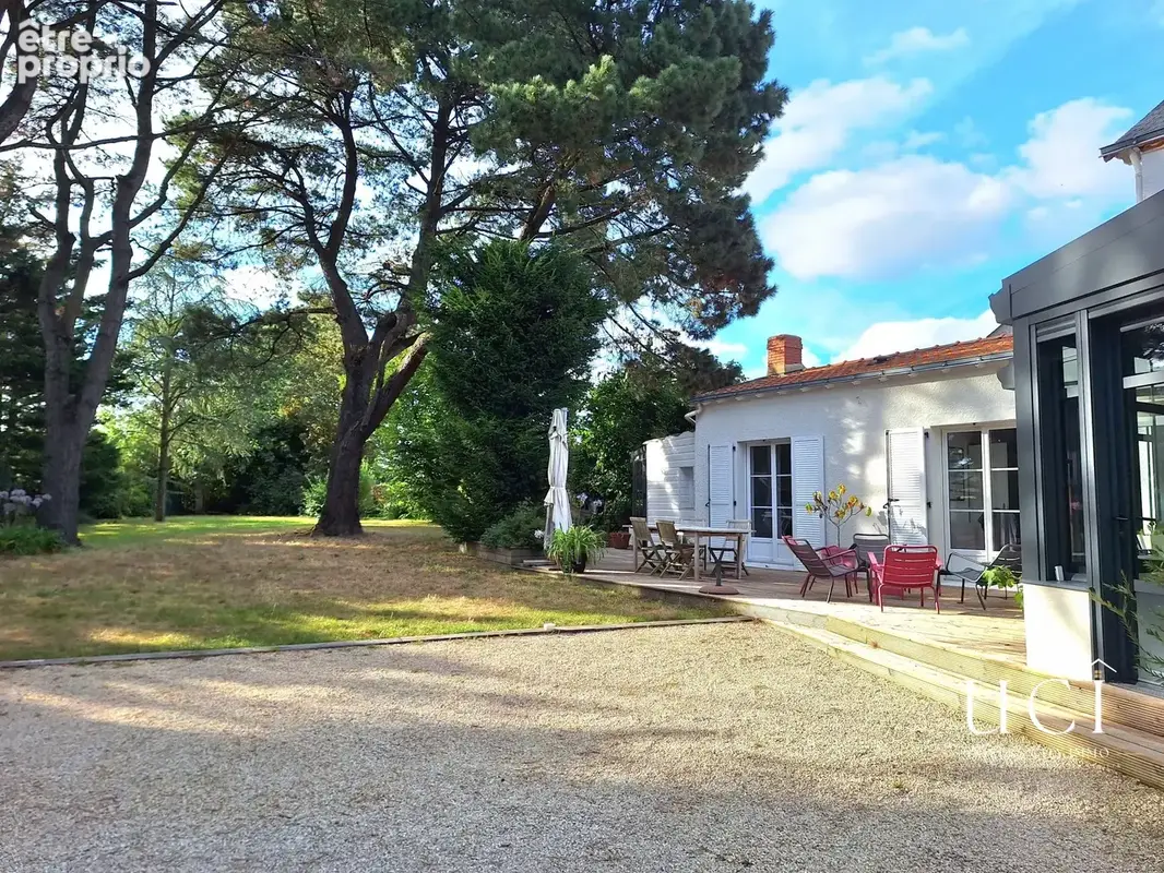 Maison 9 pièces 196 m² à vendre à Nantes (44200) - photo 3