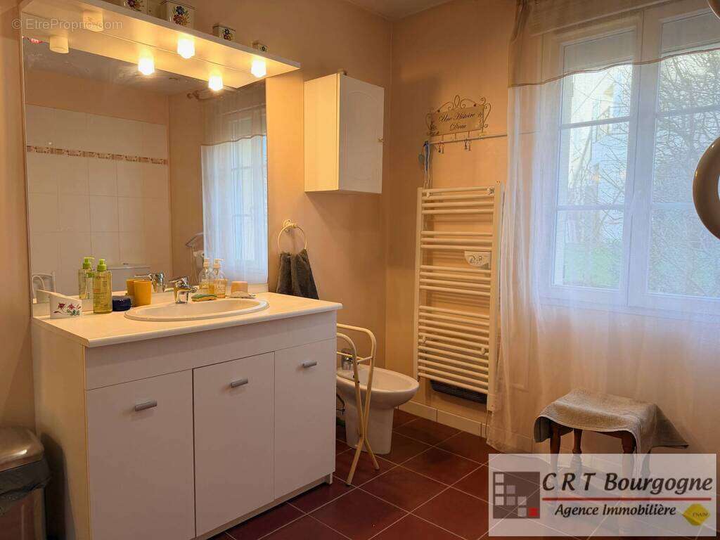 Maison à VILLIERS-SAINT-BENOIT