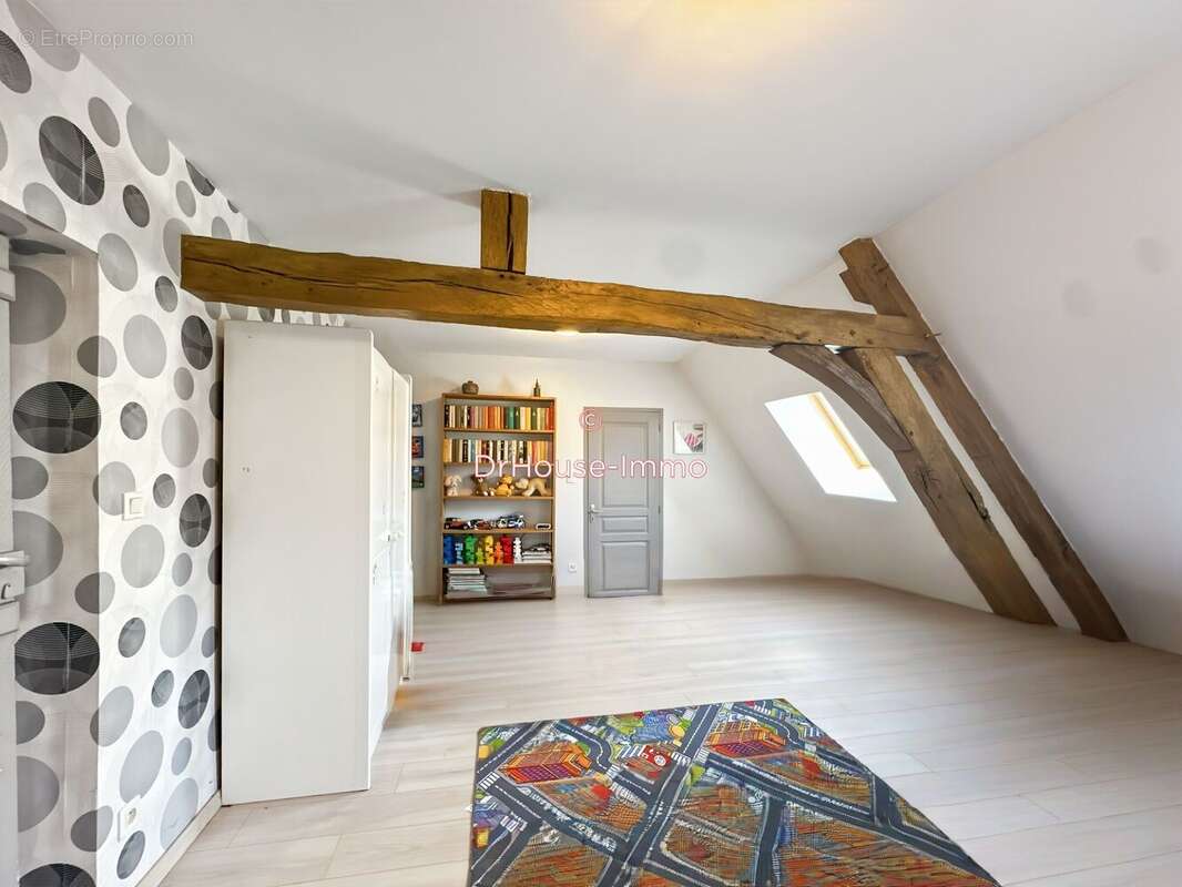 Maison 156 m² à Bellou-Le-Trichard  - photo 24
