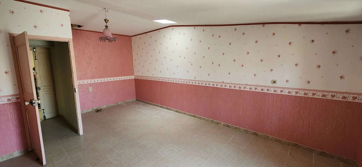 Maison à BESSAN