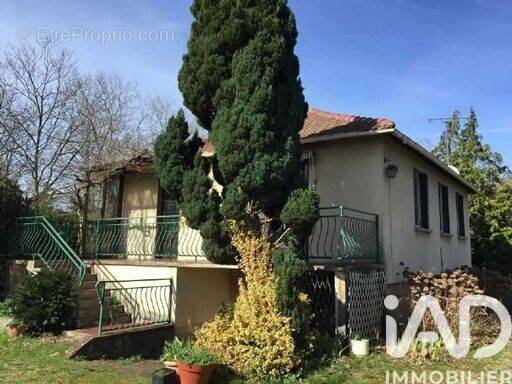 Photo 1 - Maison à FONTENAY-LES-BRIIS