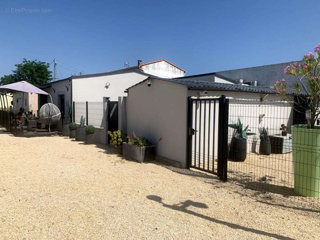 Maison à PORT-SAINT-LOUIS-DU-RHONE