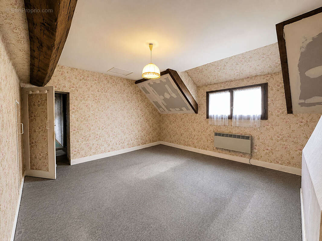 Maison à COURVILLE-SUR-EURE