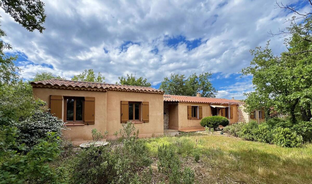 Maison à SAINT-SATURNIN-LES-APT