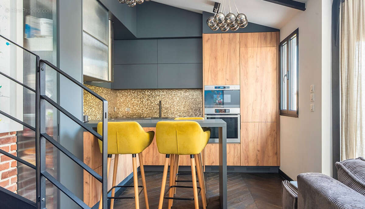 Autre à SAINT-MAUR-DES-FOSSES