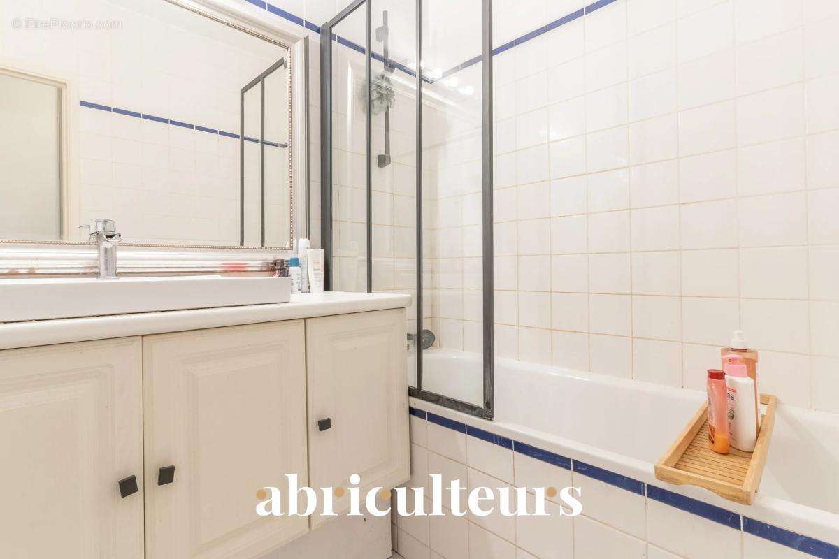 Appartement à LA CELLE-SAINT-CLOUD