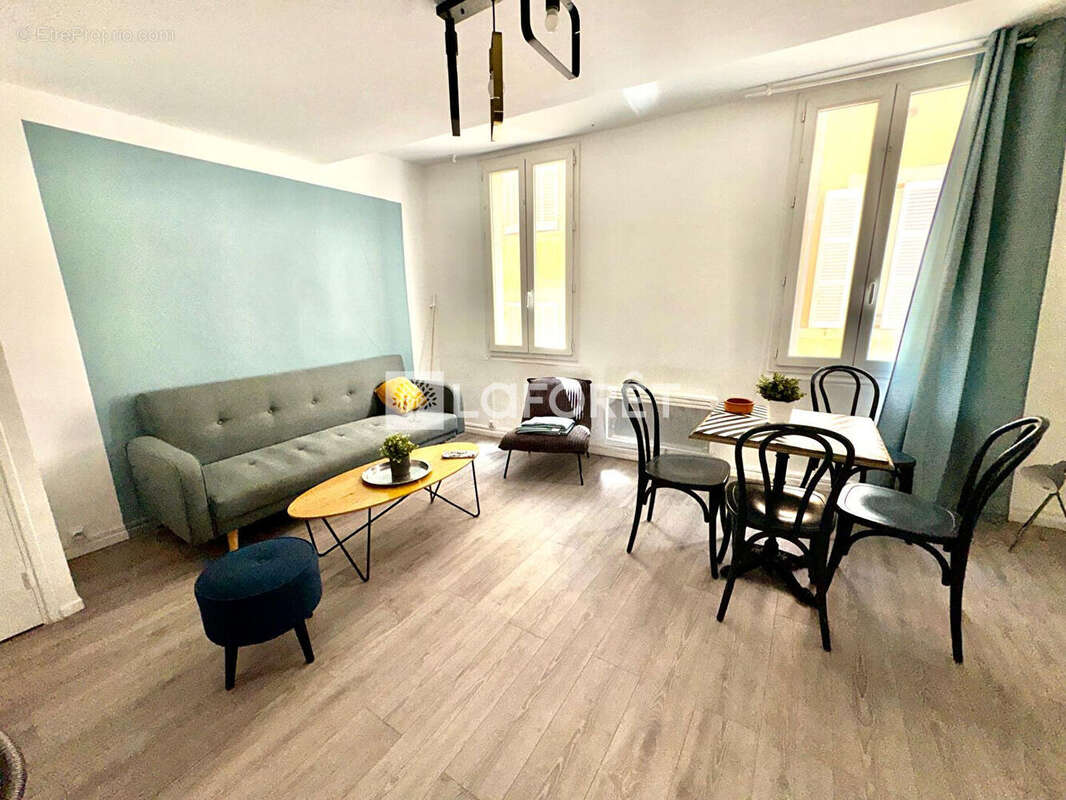 Appartement à MARSEILLE-2E