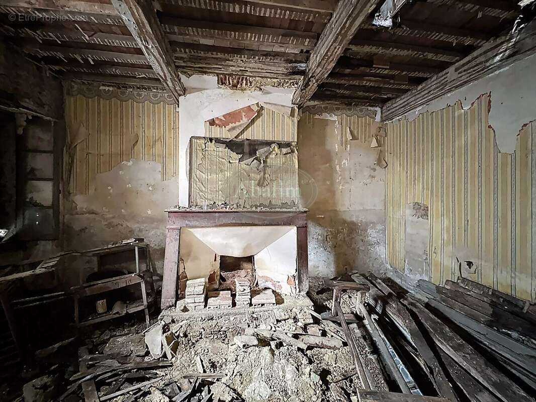 Maison à TRIE-SUR-BAISE