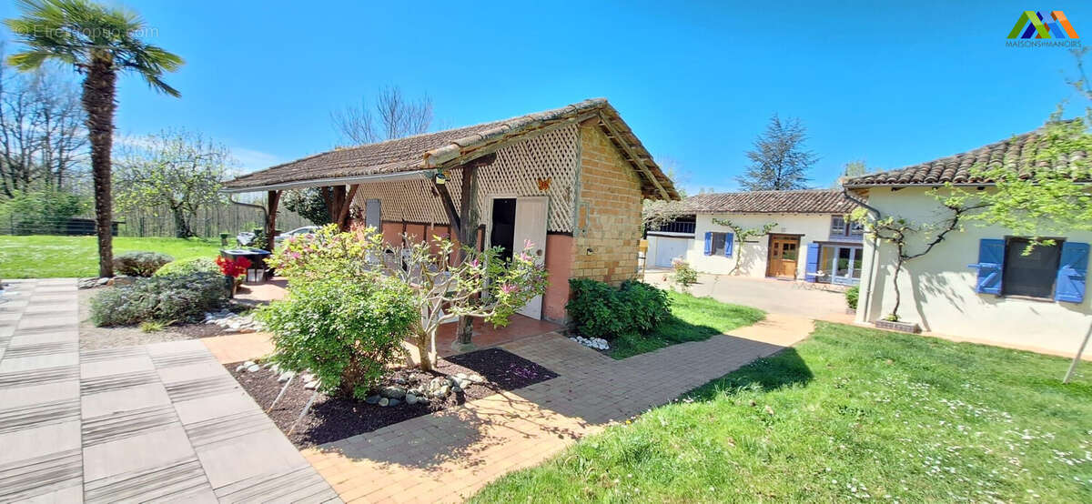 Maison 285 m² à Simorre  - photo 3