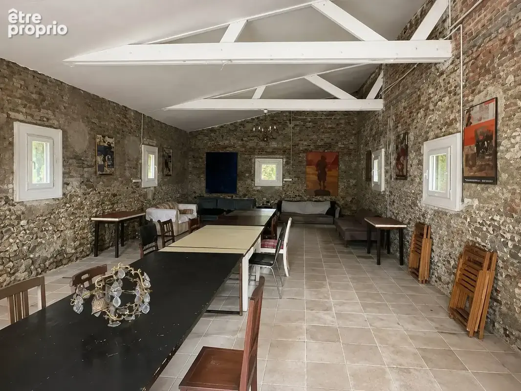 1236 m² à Sainte-Genevieve  - photo 7