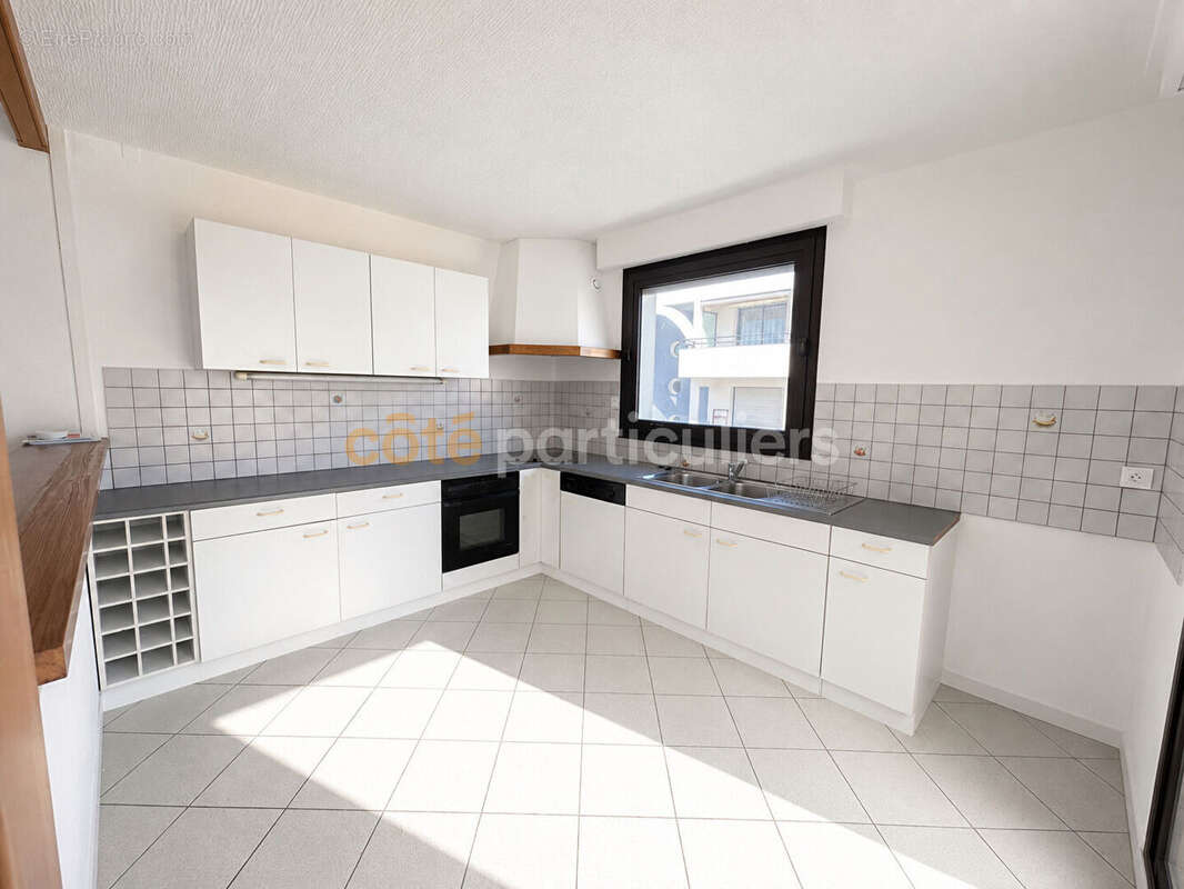 Saint-jean-de-monts -- centre-ville -- appartement t4 -- 3 chambres -- 116 m2  -- parking box ferme -- terrasse - photo 7