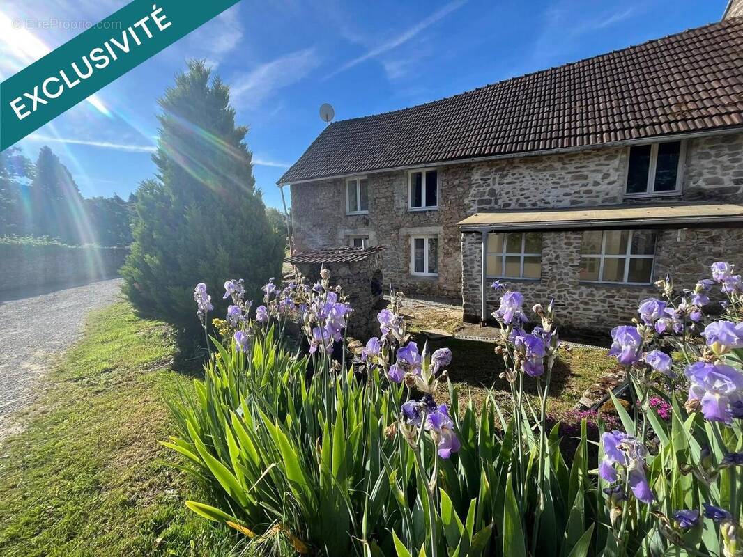 Photo 1 - Maison à LA POUGE