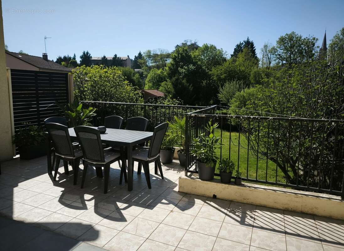 suggestion aménagement de la terrasse du 1 er étage - Appartement à SAINT-CHAMOND
