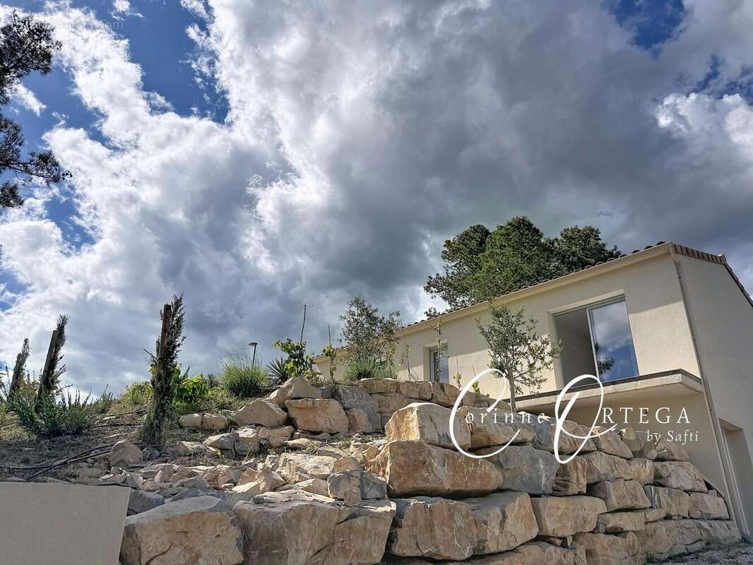 Photo 2 - Maison à NIMES
