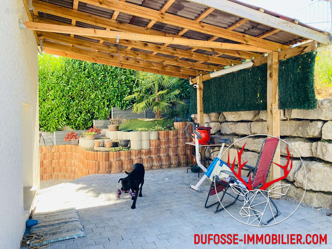 Maison à MEYRIEU-LES-ETANGS