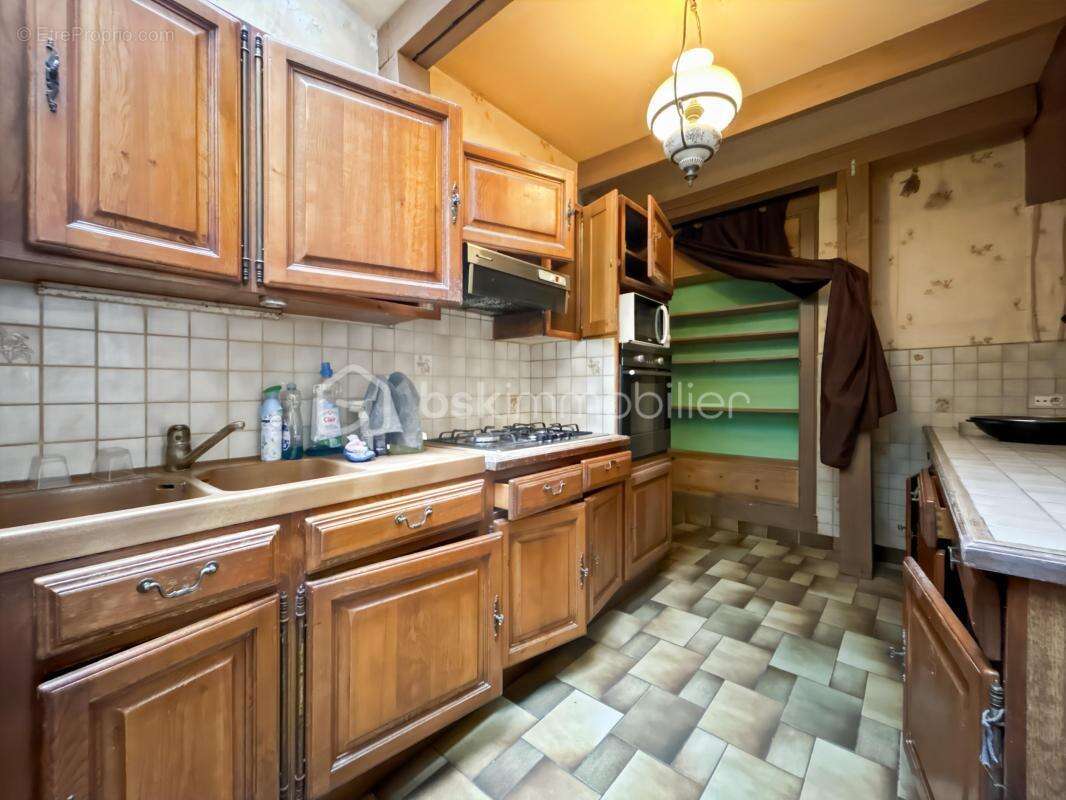 Maison à PONT-SUR-YONNE