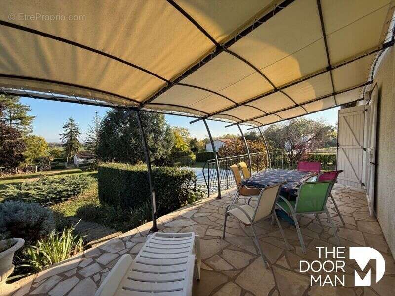 Maison à SAINT-GELAIS