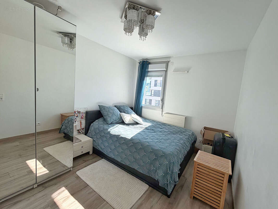 Appartement à NANTERRE