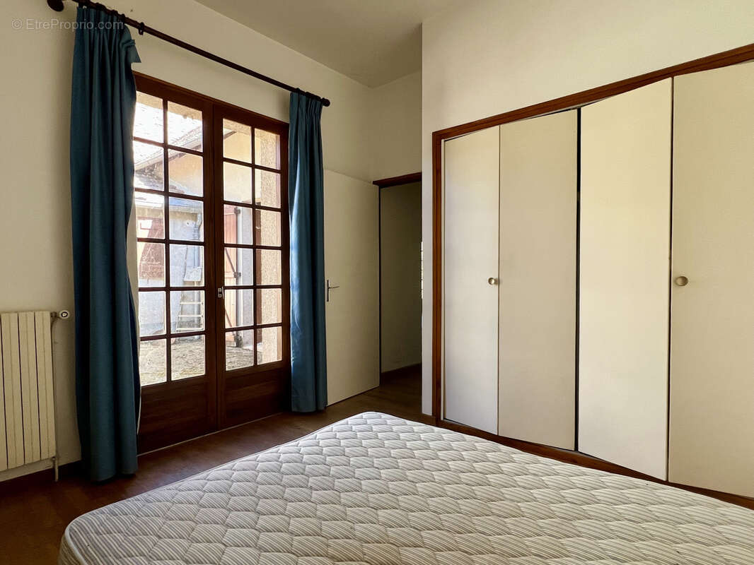 Maison à SAULIAC-SUR-CELE