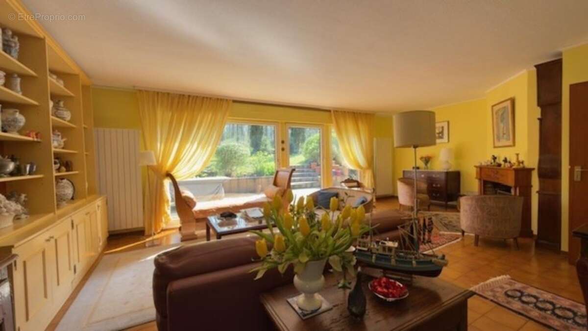 Val Saint-Germain 91530. 45 KM DE PARIS – Propriété rare sur 9788 M², Belle maison 157 m² avec 5 chambres. DPE /D - photo 11