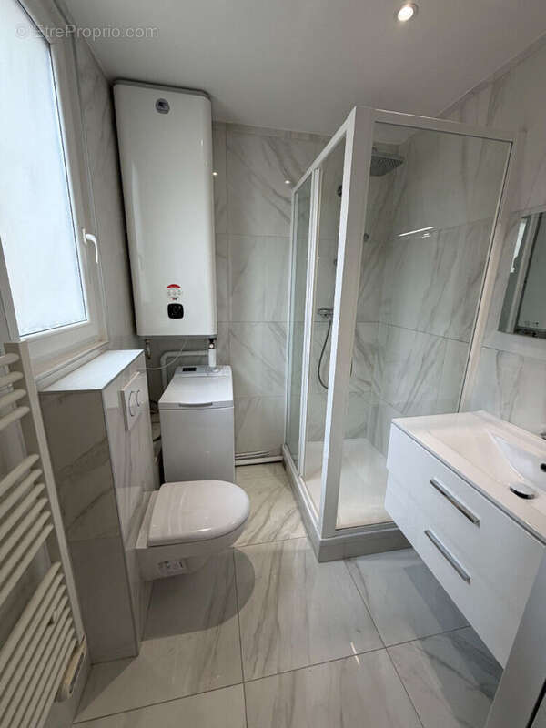PARIS 19 - rue Mathis - 2 pièces de 32 m² . - photo 6