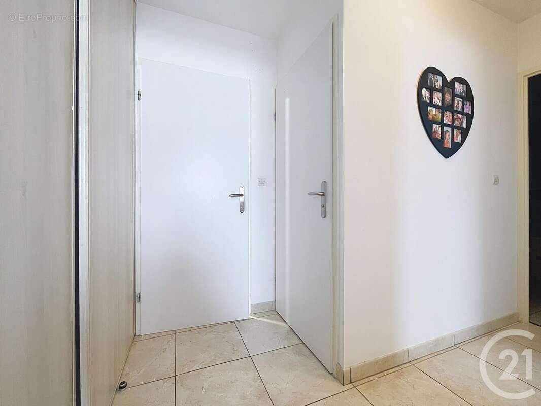 Appartement à MOISSY-CRAMAYEL