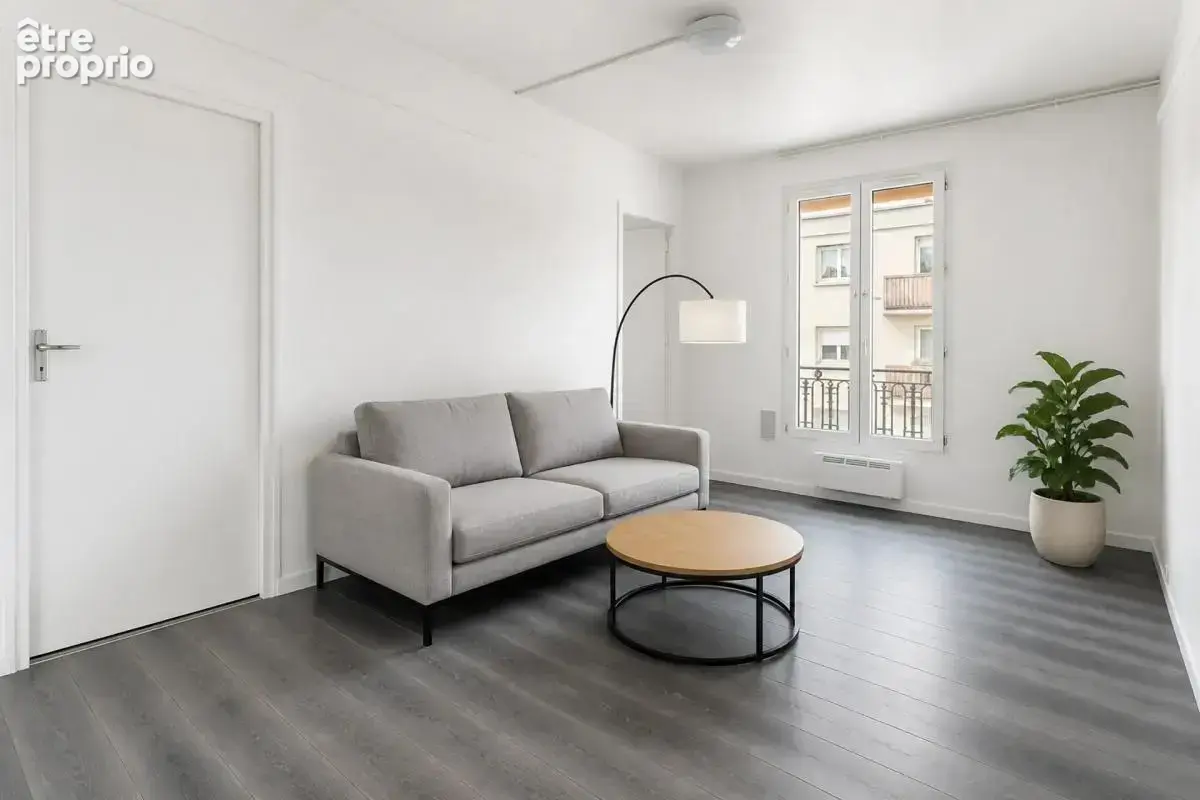 Appartement à PARIS-18E