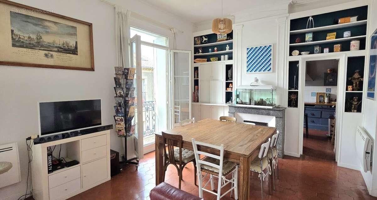 Sète  proche des quais  bel appartement de caractère de 133 m² - photo 5