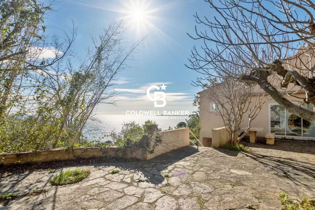 Maison à RAYOL-CANADEL-SUR-MER