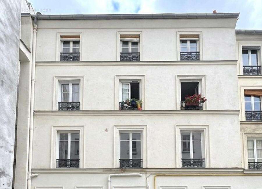 Appartement à PARIS-6E