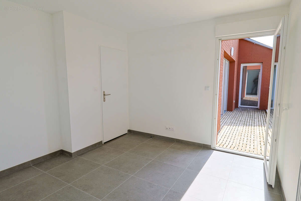 Appartement à SAINT-PRYVE-SAINT-MESMIN