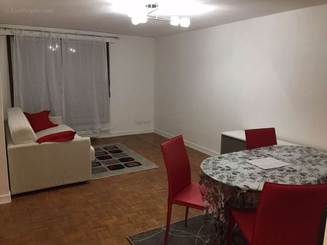 Appartement à SURESNES