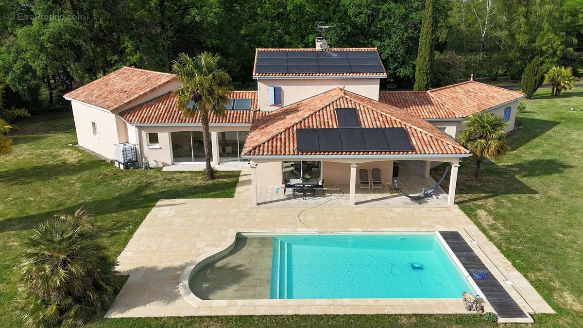 Maison à BRIGUEUIL