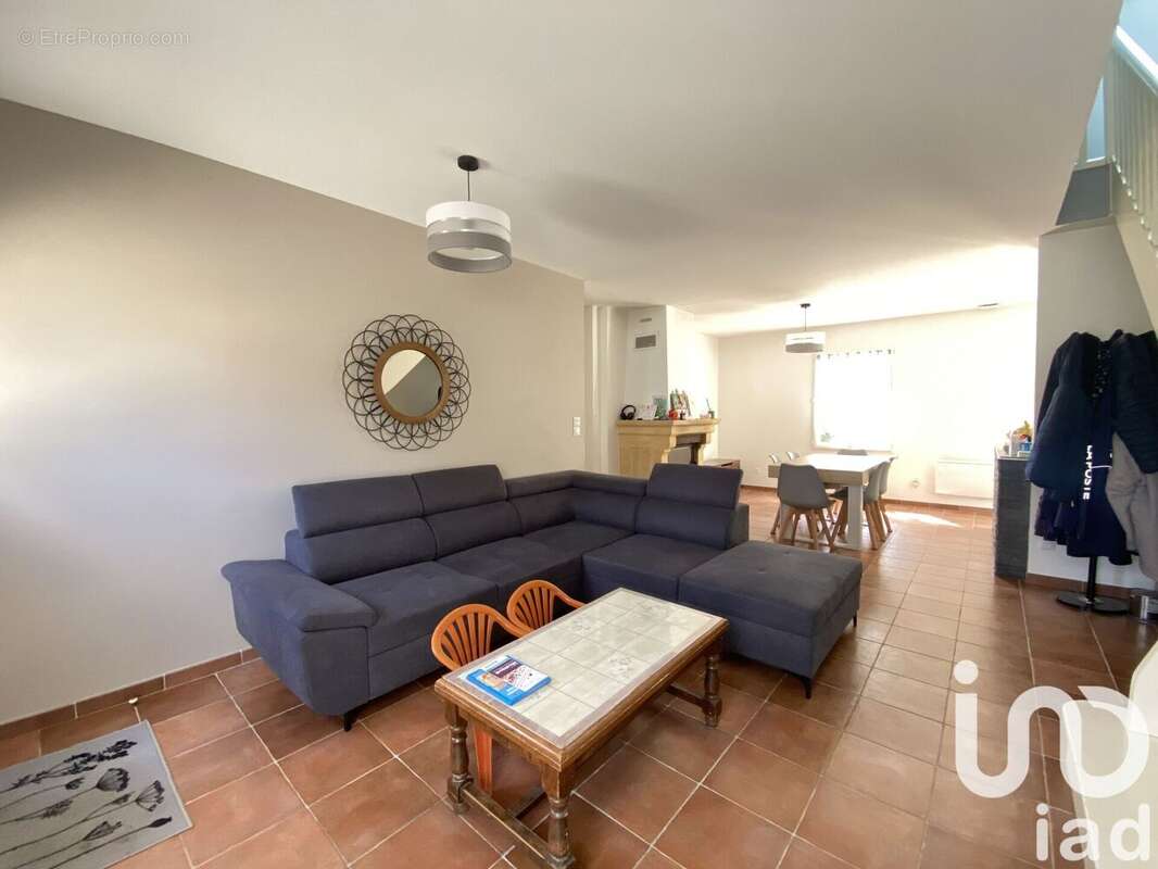 Maison 121 m² à Briarres-Sur-Essonne  - photo 3