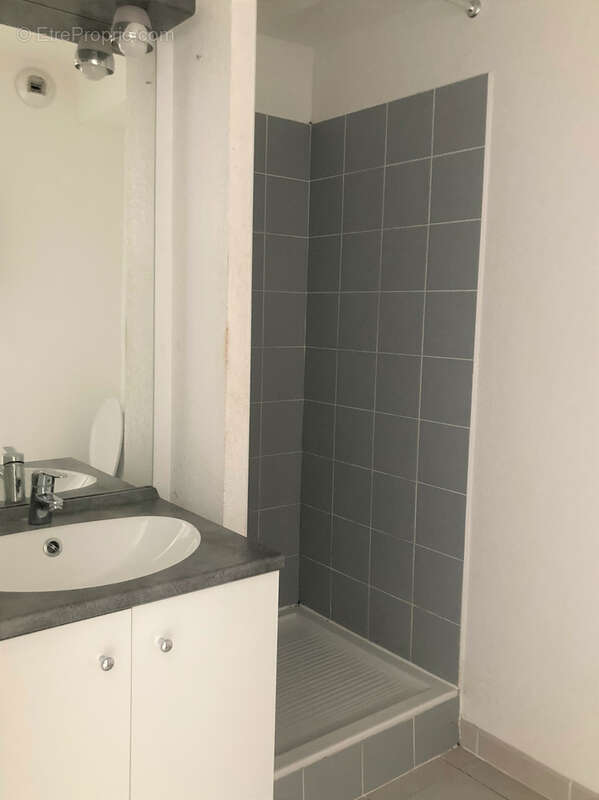 Appartement à MARSEILLE-2E