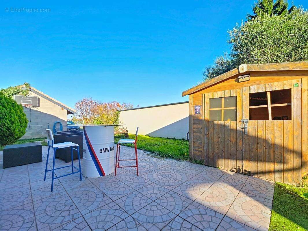 Maison à SAINT-PIERRE-DE-CHANDIEU