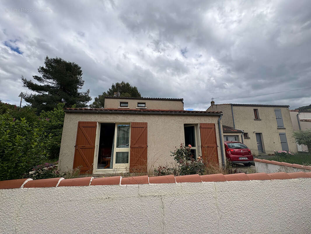 Maison à COUIZA