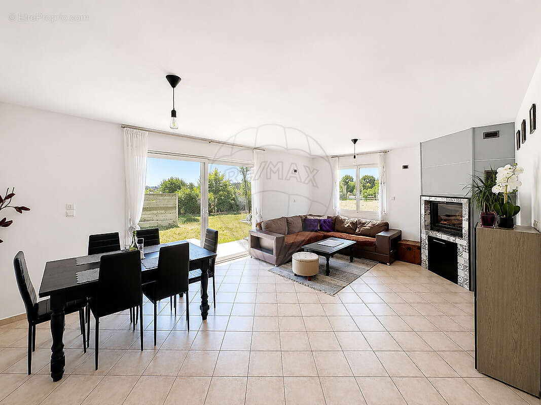 Maison à BOISSET-ET-GAUJAC