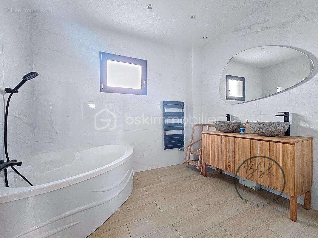 Maison à COLOMBIERS